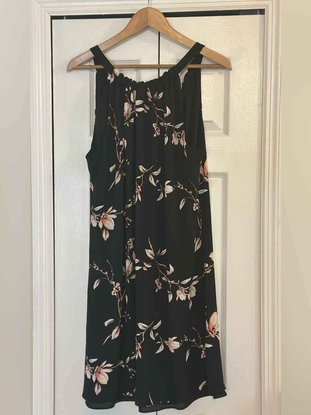 White House Black Market Black Floral Maxi Dress